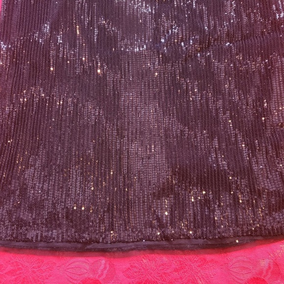 Adrianna Papell Halter Pleated Sequin Dress - Picture 6 of 7